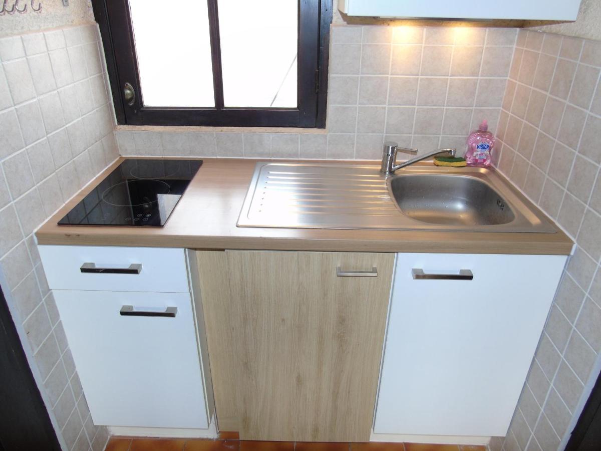 Studio Pieds Dans L'Eau Apartment Calcatoggio  Exterior photo