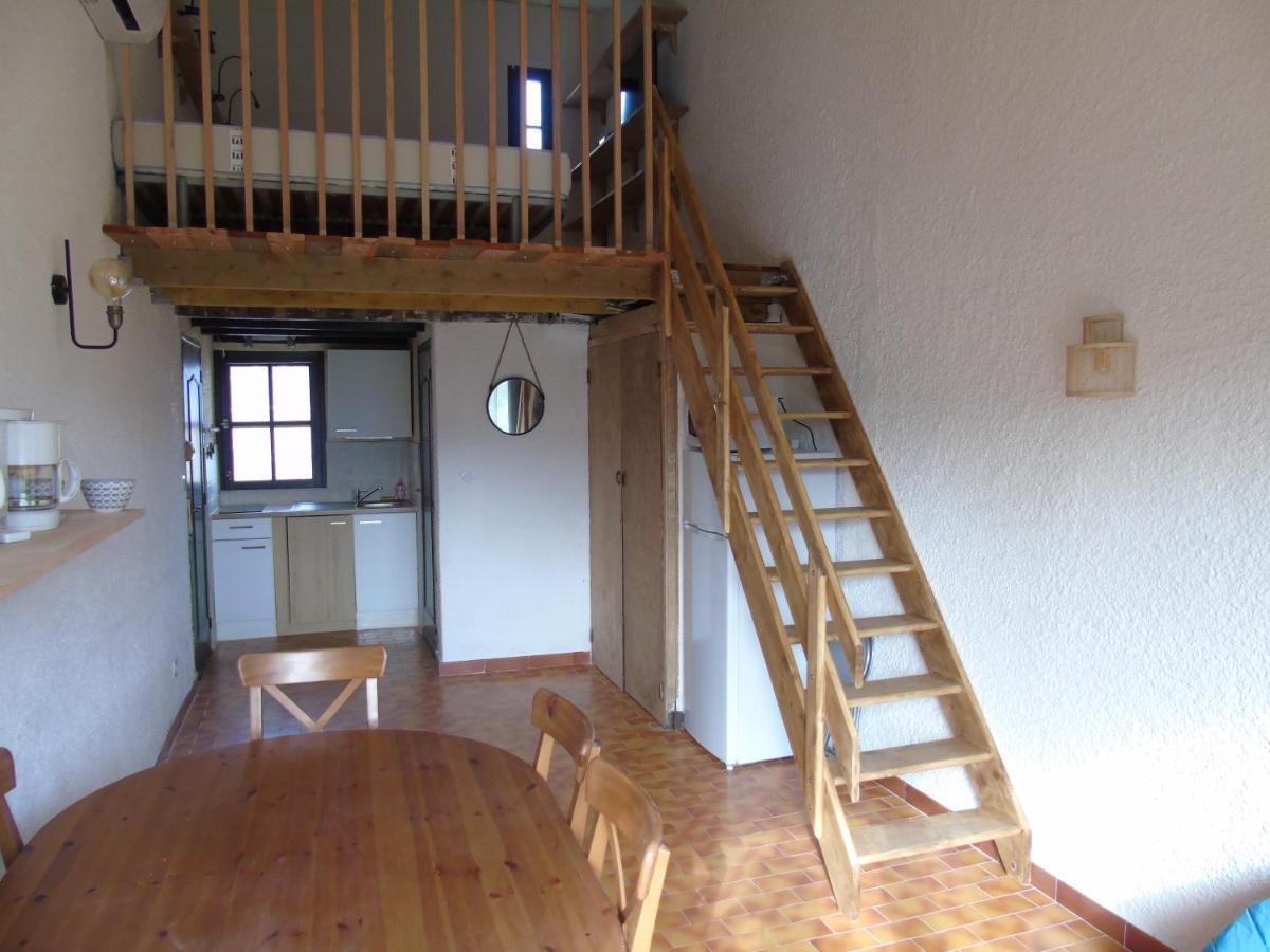 Studio Pieds Dans L'Eau Apartment Calcatoggio  Exterior photo